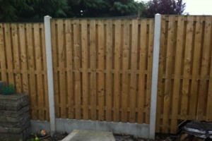 Flat-Top-Double-Picket-in-Concrete-posts-300x200