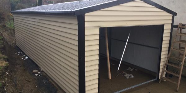 9x4 m insulated garage